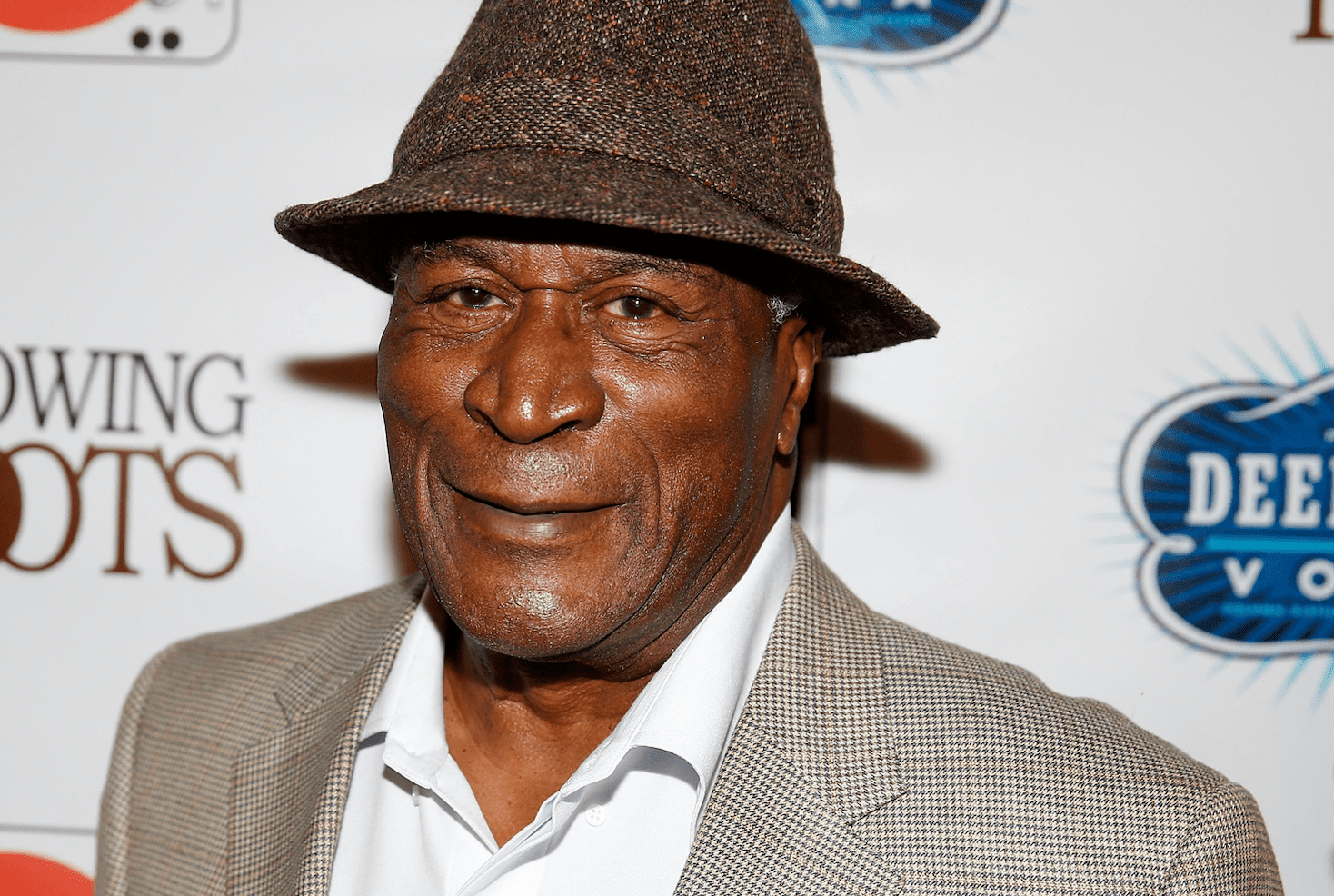 Murió John Amos